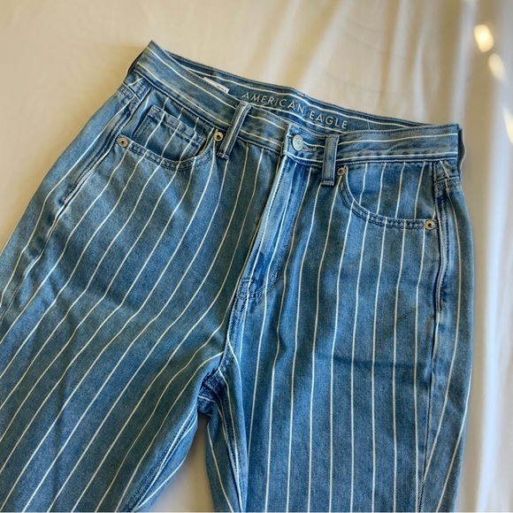 American Eagle Women’s Blue Pinstripe Mom Jeans - Picture 2 of 7